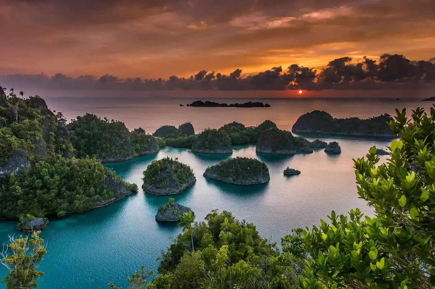 Raja Ampat Wayag Explorer & Piaynemo Islets